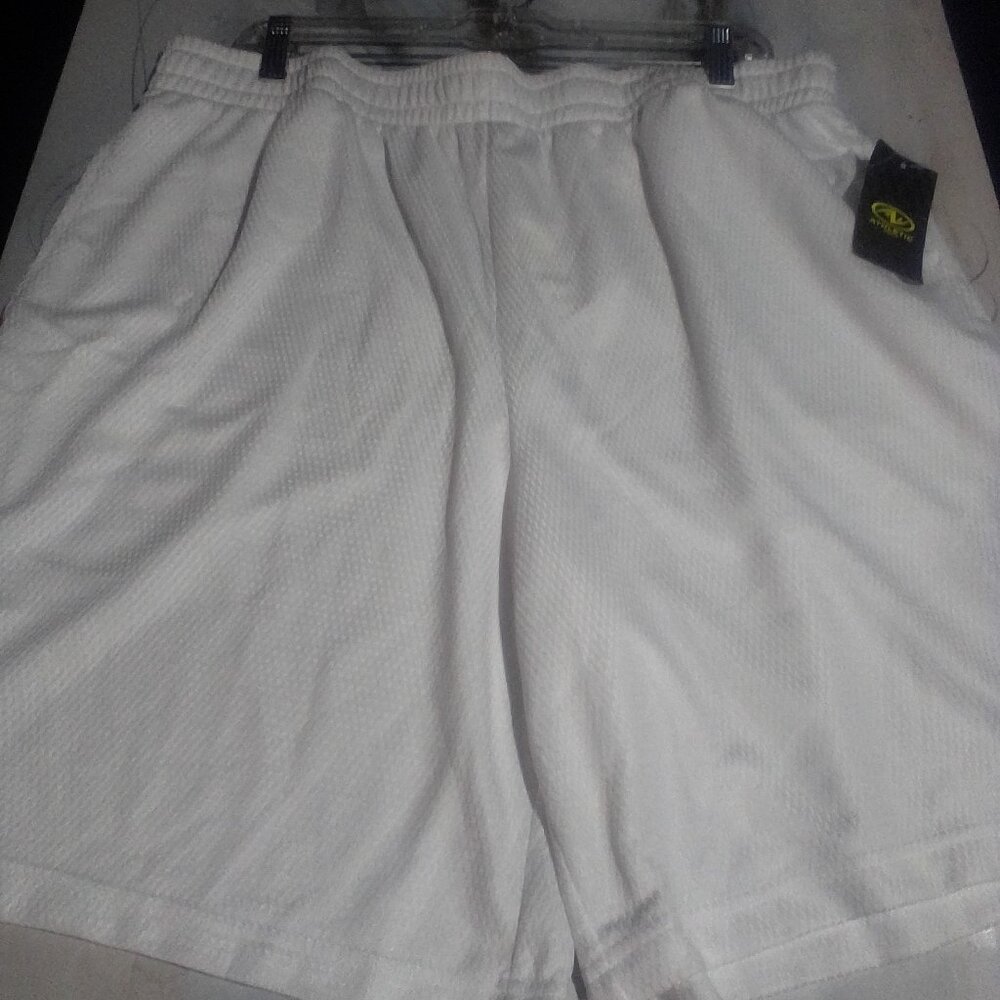 Men's sports shorts